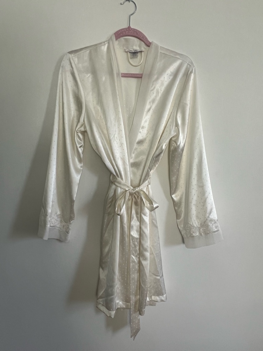 Bridal Ivory Lace and Pearl Trim Robe